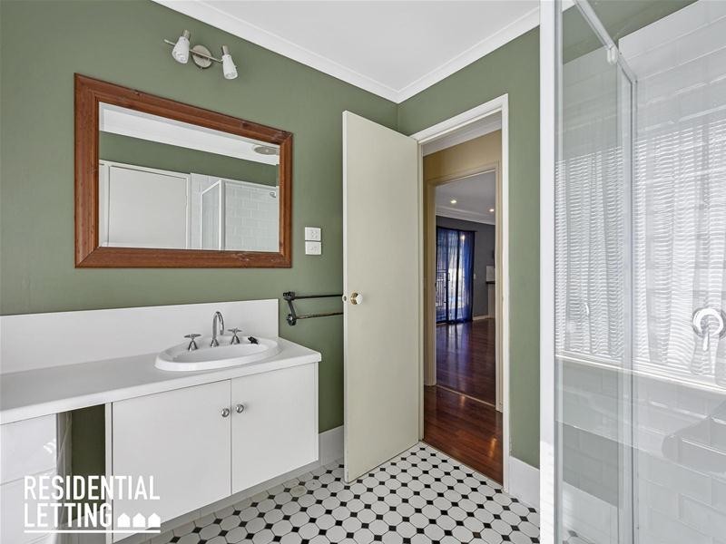 1 Excelsior Grove, Woodcroft SA 5162