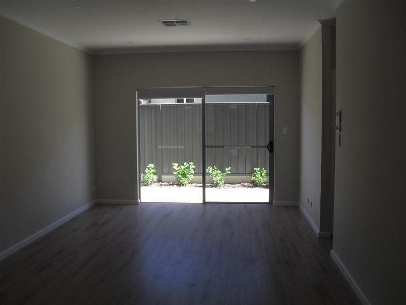3/6 Vincent Street, Christies Beach SA 5165