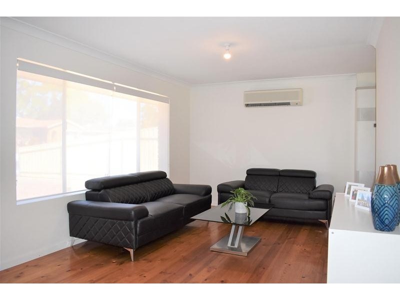 17 Freeman Avenue, Morphett Vale SA 5162