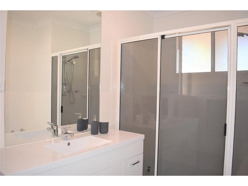 17 Freeman Avenue, Morphett Vale SA 5162