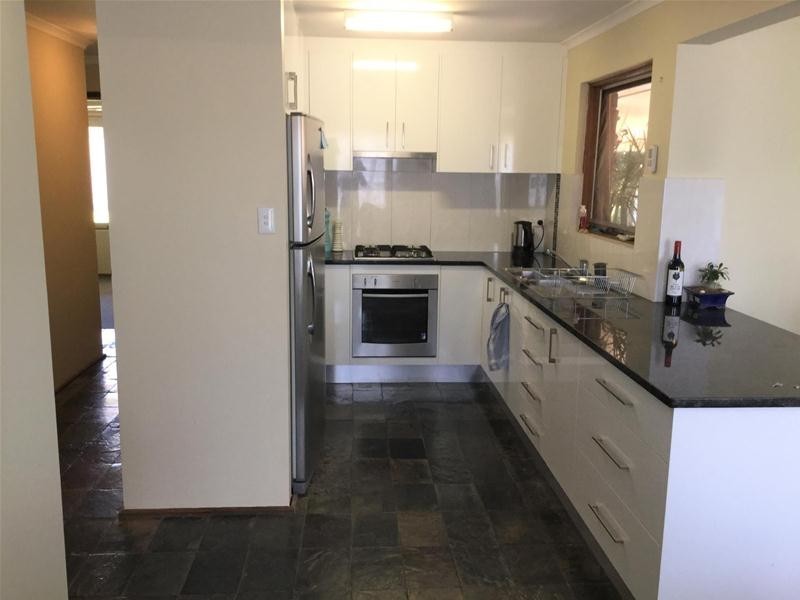 3 Manor  Court, Morphett Vale SA 5162