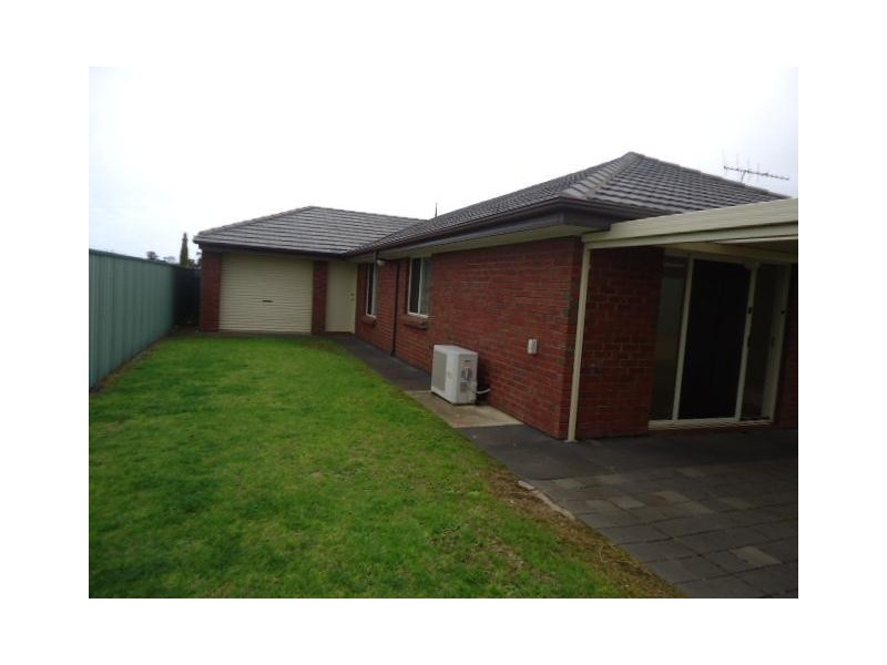 30 Elizabeth Crescent, Hallett Cove SA 5158