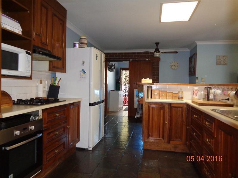 2 Barry Street, Port Noarlunga SA 5167