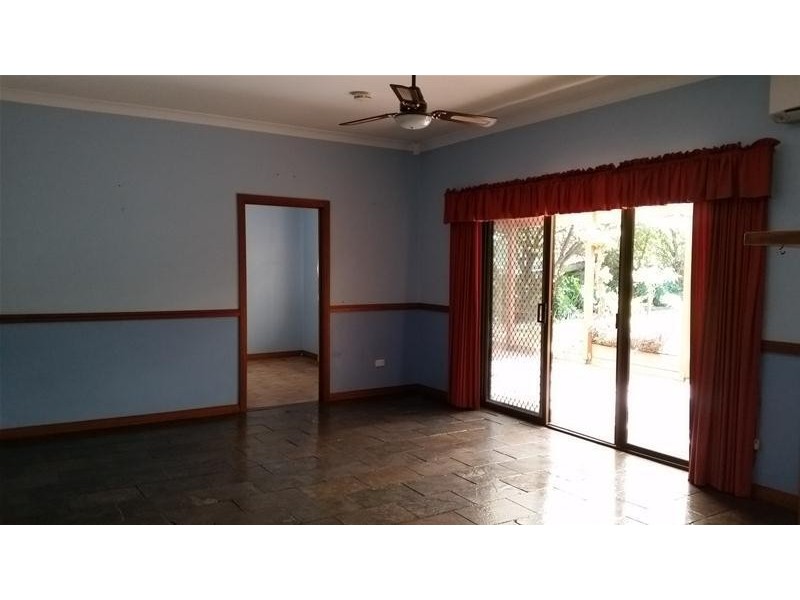 2 Barry Street, Port Noarlunga SA 5167