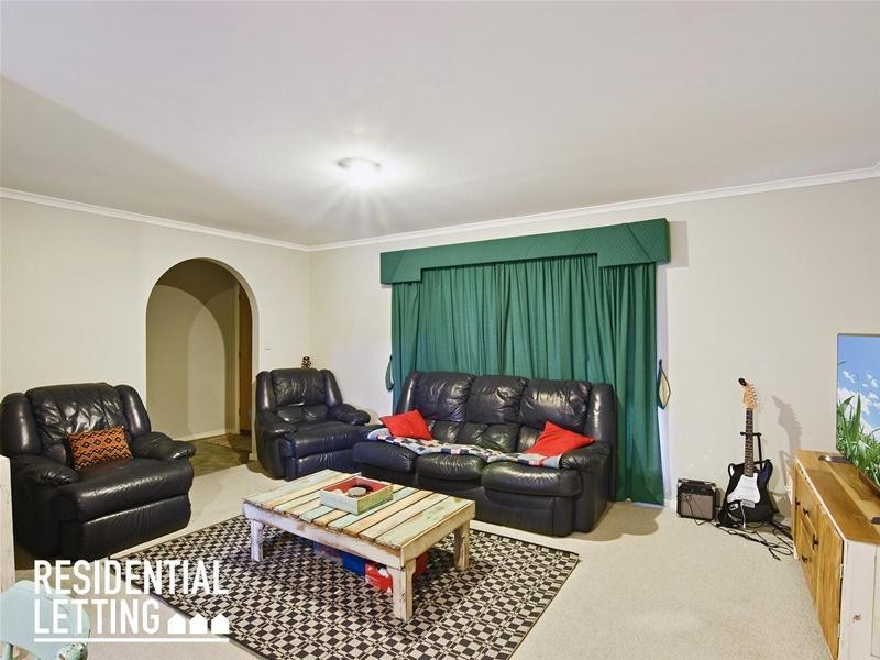 37 Jagger Crescent, Woodcroft SA 5162
