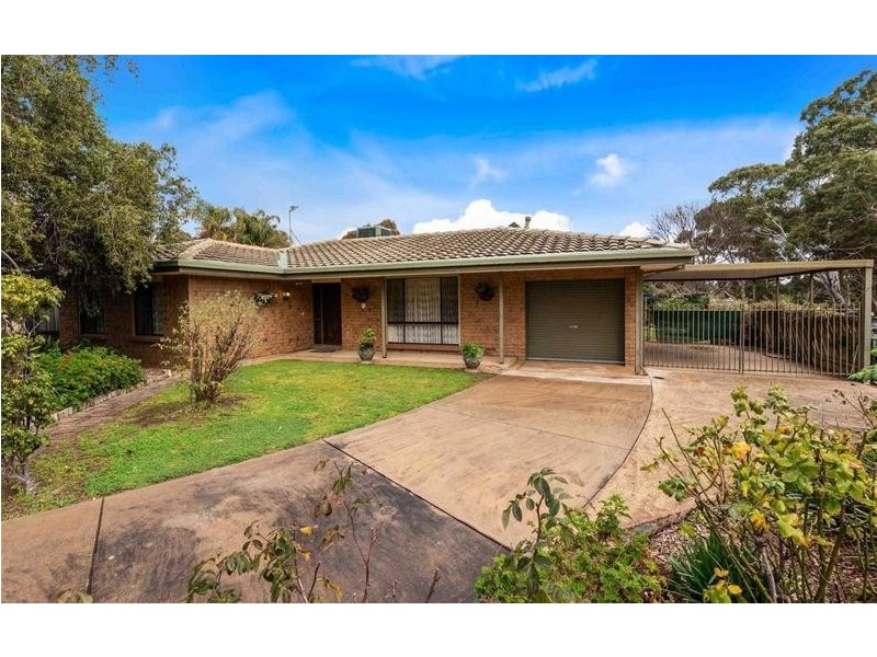 6 Corro Street, Aberfoyle Park SA 5159