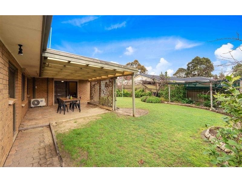 6 Corro Street, Aberfoyle Park SA 5159