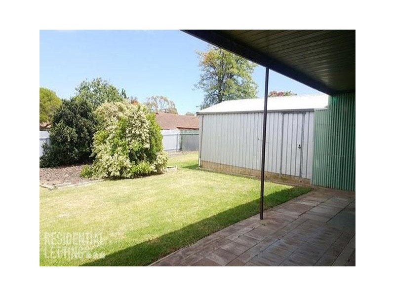 27 Morton Road, Christie Downs SA 5164