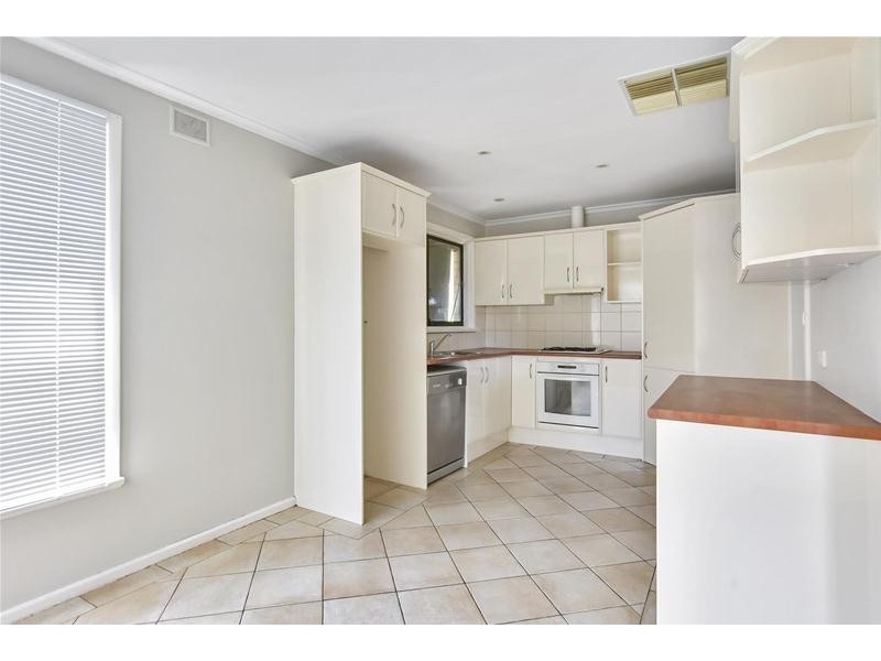 12 Marie Avenue, Morphett Vale SA 5162