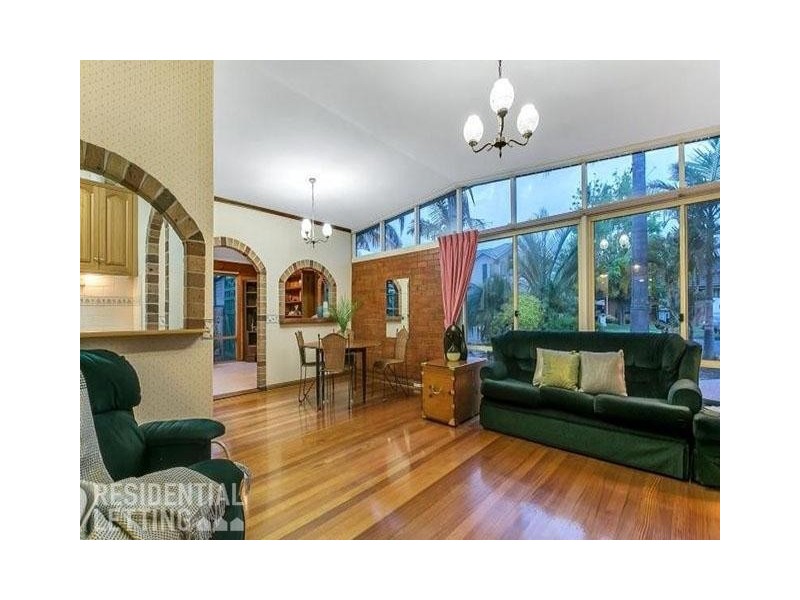 10 Raggatt Crescent, Mitchell Park SA 5043