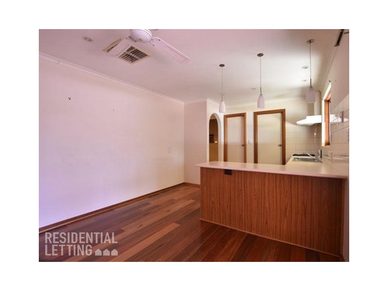 9 Barrdickson Crescent, Happy Valley SA 5159