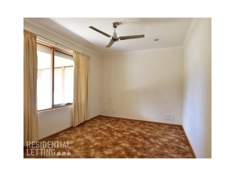 9 Barrdickson Crescent, Happy Valley SA 5159