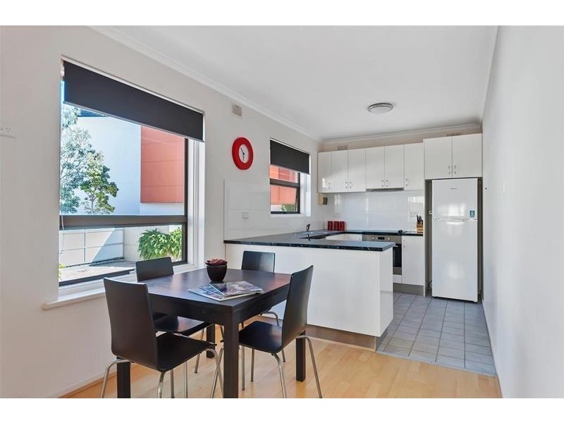 2/34B South Esplanade, Glenelg South SA 5045