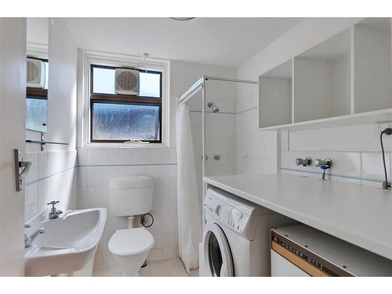 2/34B South Esplanade, Glenelg South SA 5045