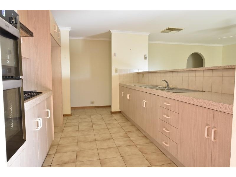 589 States Road, Hackham SA 5163