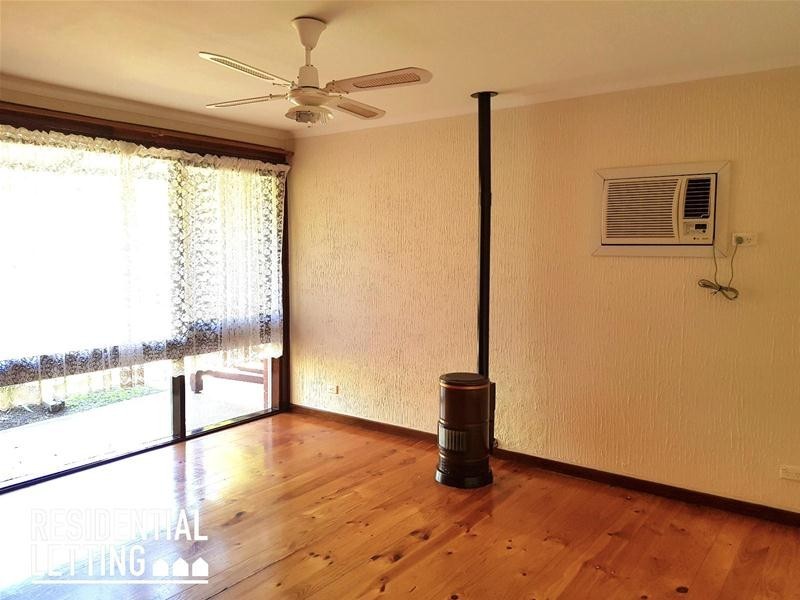 11 Regis Crescent, Christie Downs SA 5164