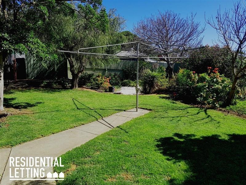 11 Regis Crescent, Christie Downs SA 5164