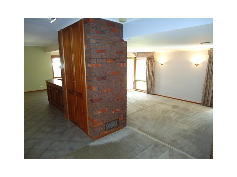 6A Swan Avenue, Happy Valley SA 5159