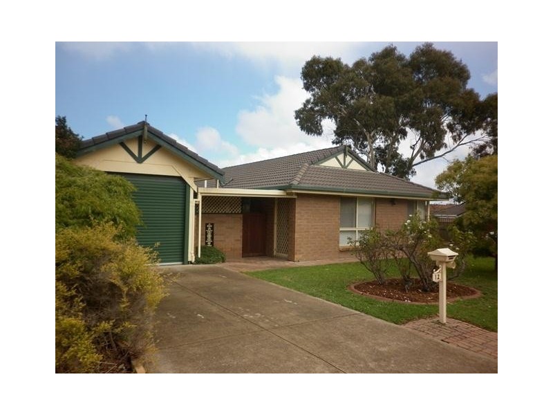 12 Barossa Way, Woodcroft SA 5162