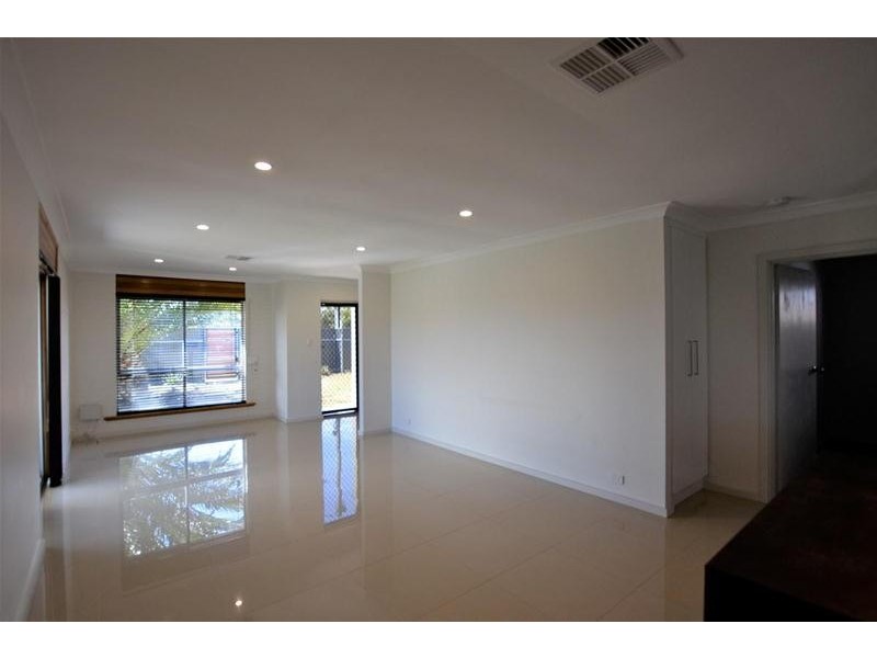 507 Commercial Road, Moana SA 5169