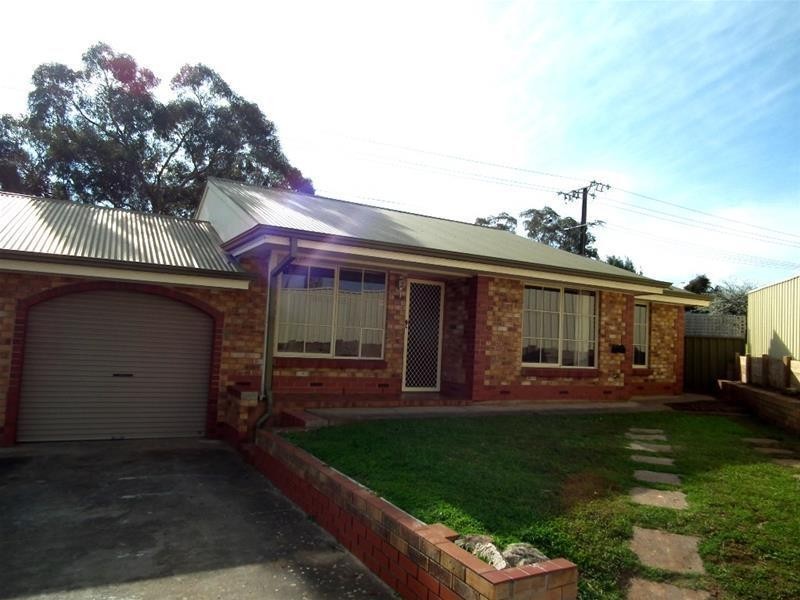 4/1 Booth Avenue, Morphett Vale SA 5162