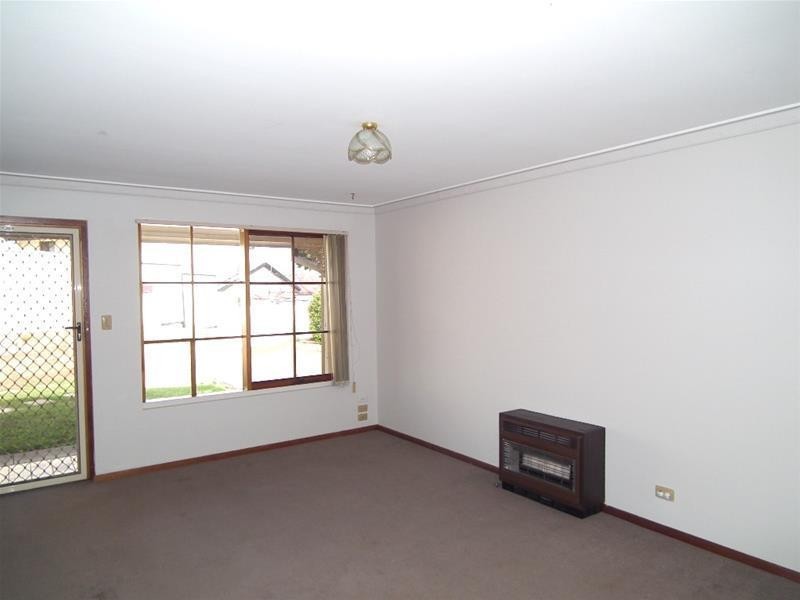 4/1 Booth Avenue, Morphett Vale SA 5162