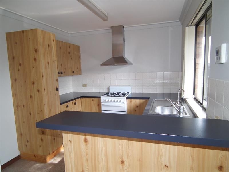 4/1 Booth Avenue, Morphett Vale SA 5162