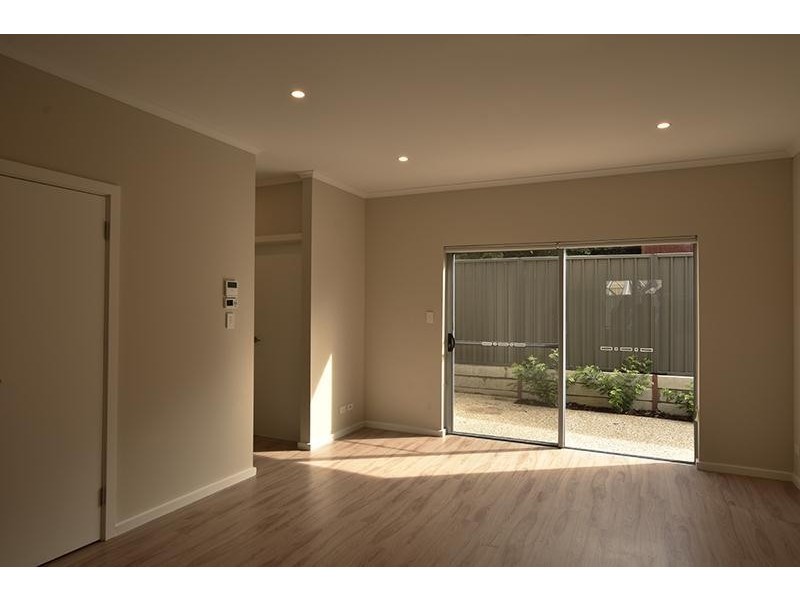 4/6 Vincent Street, Christies Beach SA 5165