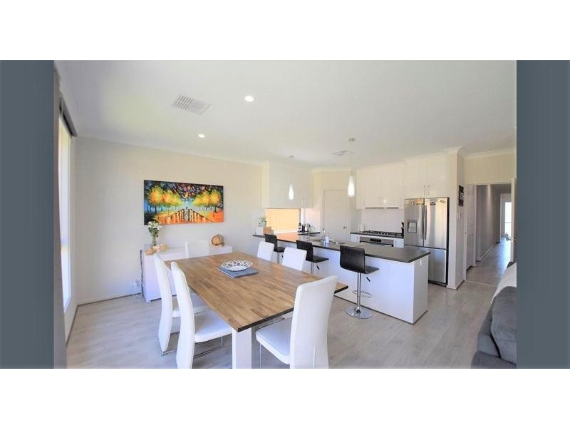 5 Senaca Place, Seaford Meadows SA 5169