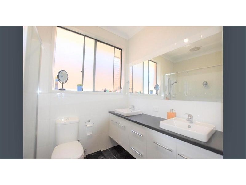 5 Senaca Place, Seaford Meadows SA 5169