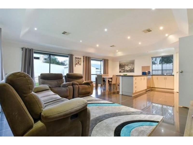 5 Kakadu Drive, Morphett Vale SA 5162