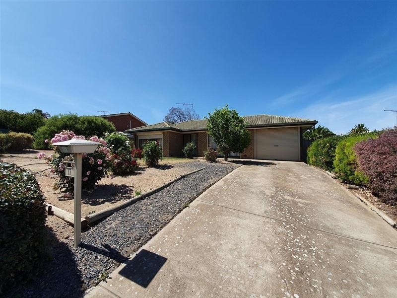 17 Manunda Way, Hallett Cove SA 5158