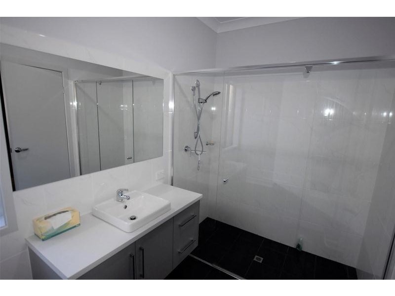 18 Oliphant Road, Seaford Heights SA 5169