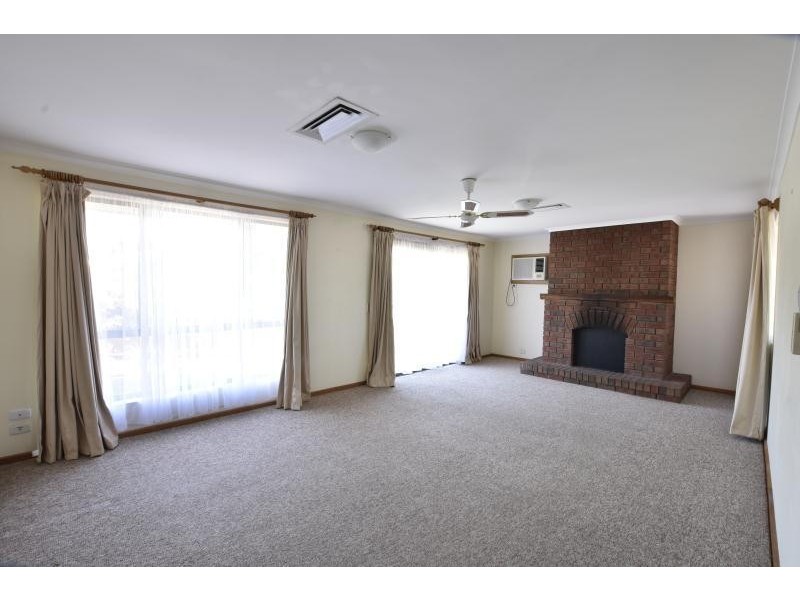 14 Ella Crescent, O’halloran Hill SA 5158