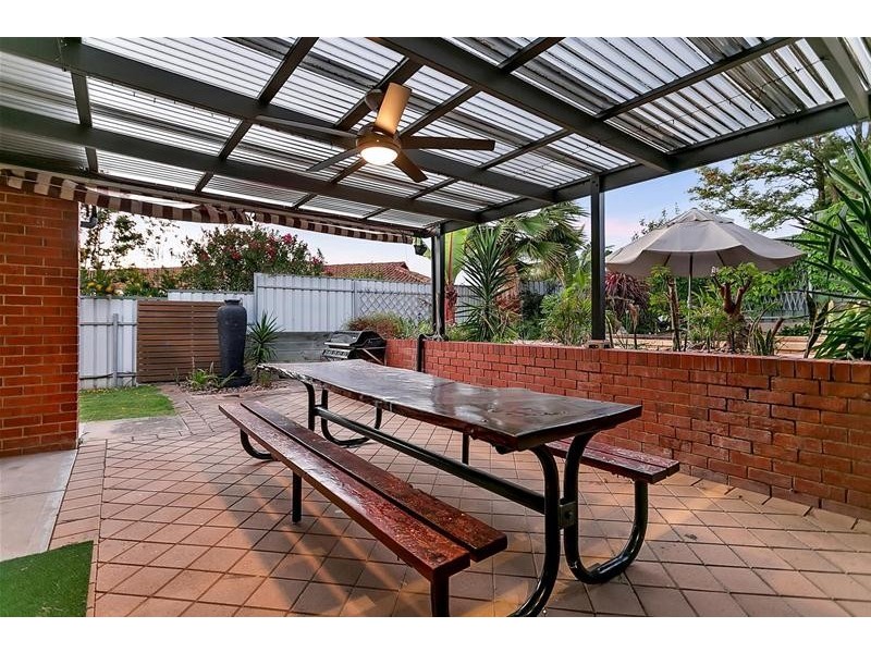 15 Elena Crescent, Hallett Cove SA 5158