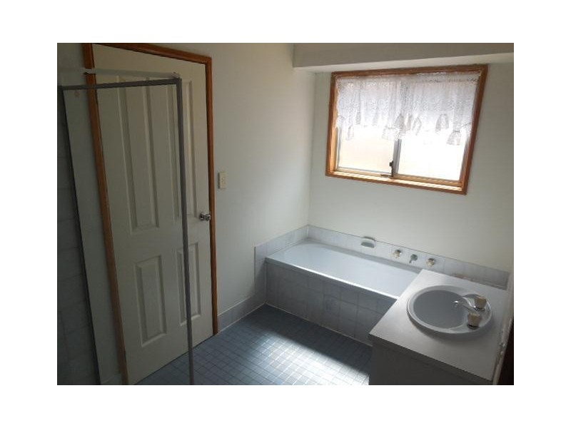 27 Greenlees Parade, Aldinga Beach SA 5173