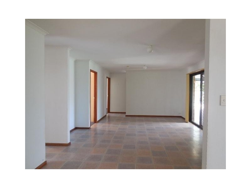 27 Greenlees Parade, Aldinga Beach SA 5173