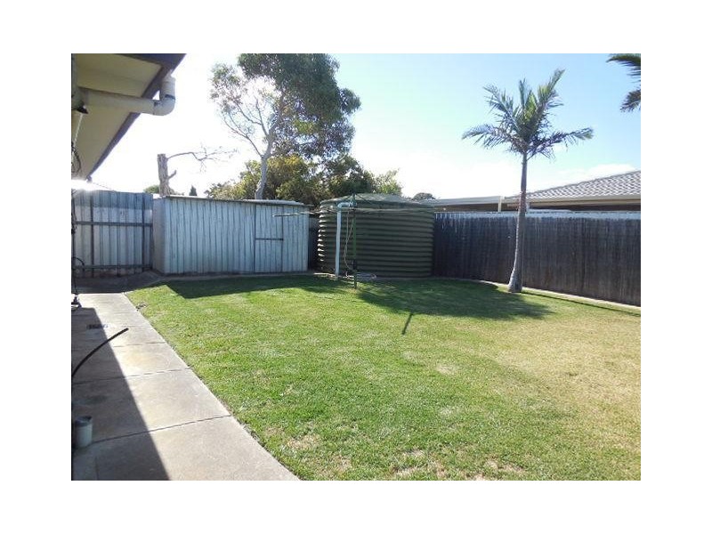 27 Greenlees Parade, Aldinga Beach SA 5173