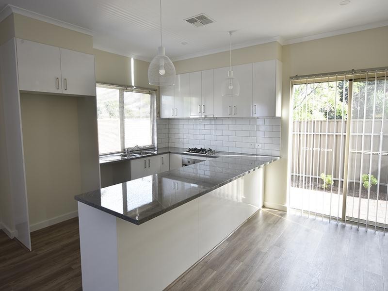 1/24 Taunton Parade, Christies Beach SA 5165