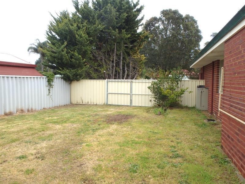 4 Achilles Place, Greenfields WA 6210