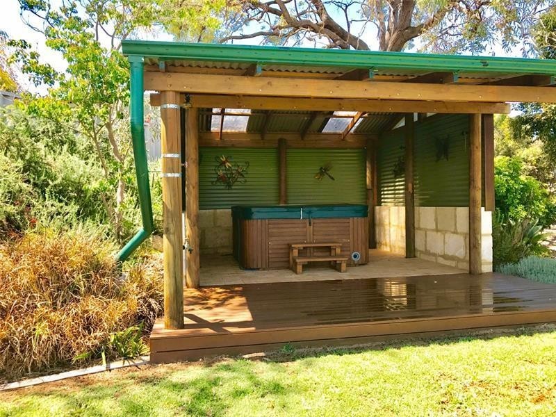 15 McDowell Street, Waroona WA 6215