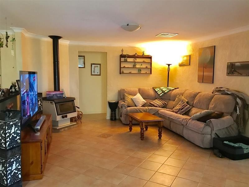 15 McDowell Street, Waroona WA 6215