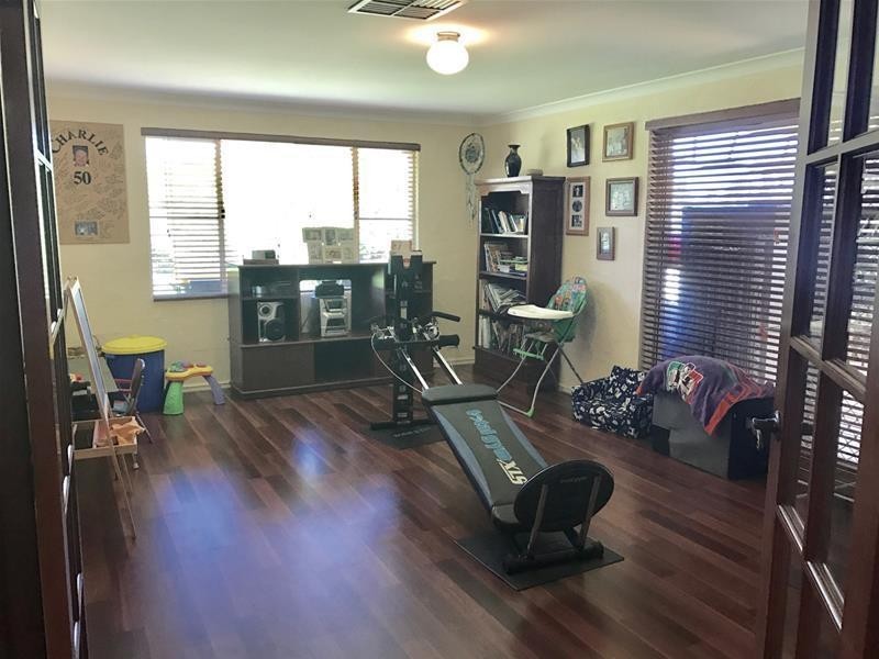 15 McDowell Street, Waroona WA 6215