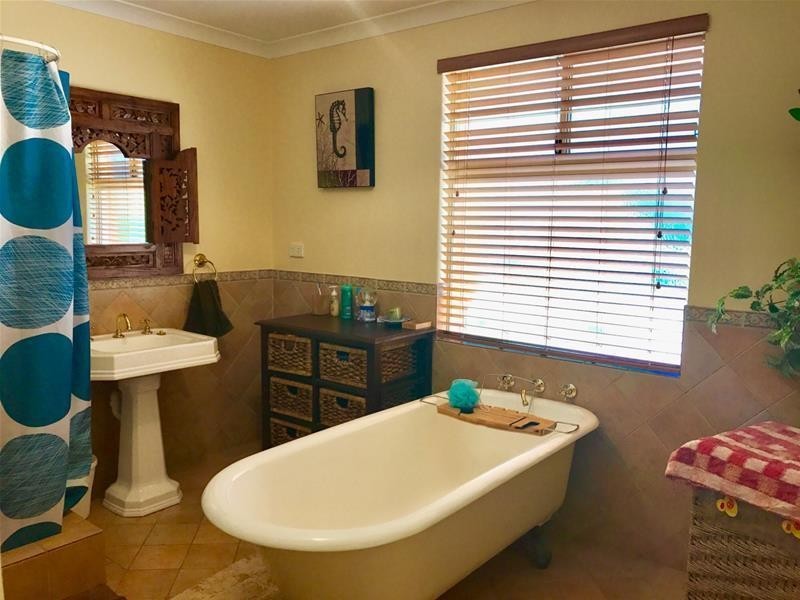 15 McDowell Street, Waroona WA 6215