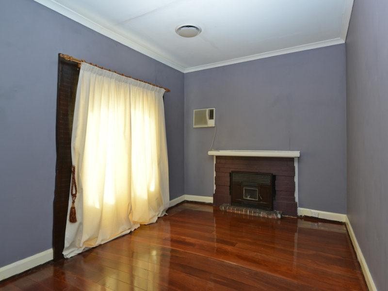 90 Fouracre Street, Waroona WA 6215