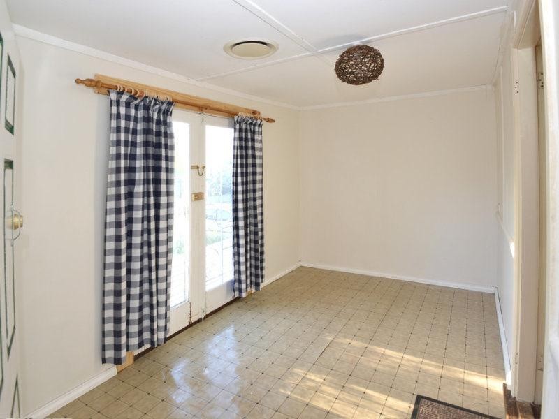 90 Fouracre Street, Waroona WA 6215