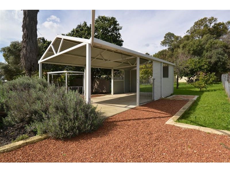 90 Fouracre Street, Waroona WA 6215