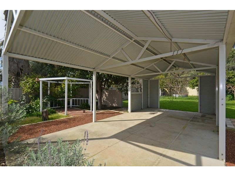 90 Fouracre Street, Waroona WA 6215