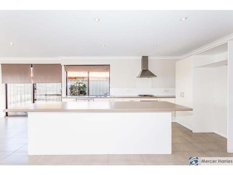 8 Tanderra Place, South Yunderup WA 6208