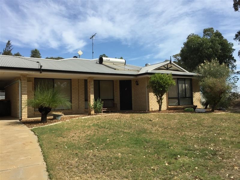 33 Thomas Street, Pinjarra WA 6208